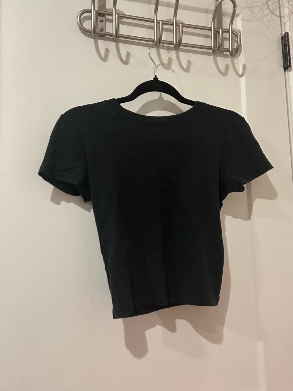 Hollister Black Cropped Crewneck Tee